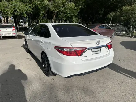 Toyota Camry 2017 года за 5 500 000 тг. в Атырау – фото 5