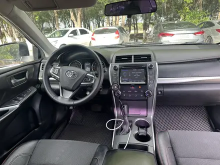 Toyota Camry 2017 года за 5 500 000 тг. в Атырау – фото 6