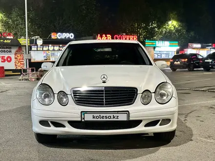 Mercedes-Benz E 200 2004 года за 5 000 000 тг. в Алматы