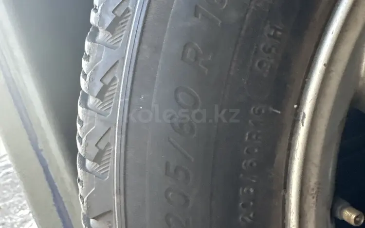 Шины MICHELIN 205 60 16 1шт за 20 000 тг. в Караганда