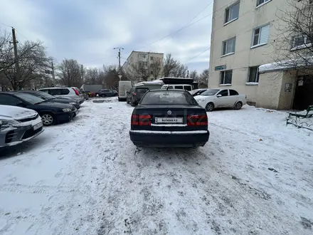 Volkswagen Passat 1994 года за 1 800 000 тг. в Астана – фото 4