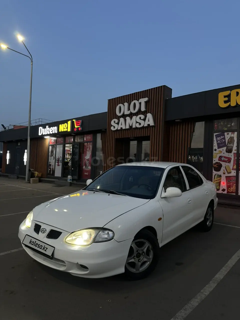 Hyundai Avante, 1998