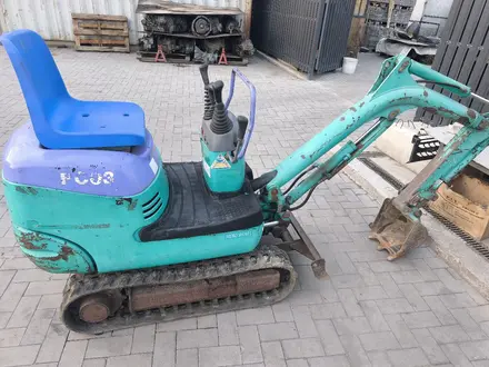 Komatsu  PC02 2000 года за 3 500 000 тг. в Алматы