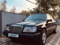 Mercedes-Benz E 220 1993 годаүшін2 000 000 тг. в Алматы