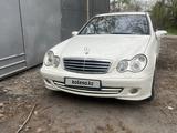 Mercedes-Benz C 200 2004 годаүшін4 000 000 тг. в Алматы – фото 2