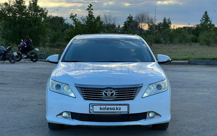 Toyota Camry 2012 годаүшін8 600 000 тг. в Актобе