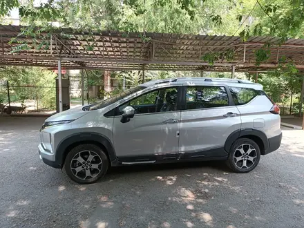 Mitsubishi Xpander Cross 2022 года за 9 999 950 тг. в Алматы