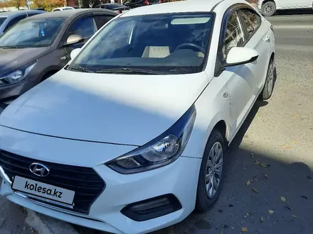 Hyundai Accent 2019 года за 8 000 000 тг. в Семей