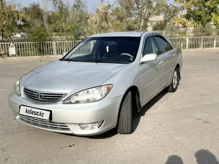 Toyota Camry 2004 года за 6 300 000 тг. в Жетысай – фото 2