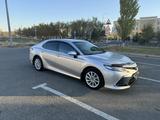 Toyota Camry 2022 года за 14 000 000 тг. в Атырау – фото 4