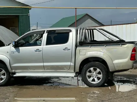 Toyota Hilux 2010 года за 5 000 000 тг. в Атырау – фото 4