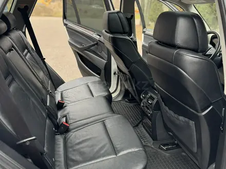 BMW X5 2010 года за 10 000 000 тг. в Алматы – фото 12