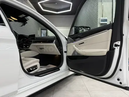 BMW 540 2017 года за 19 000 000 тг. в Шымкент – фото 11