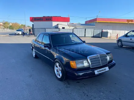 Mercedes-Benz E 230 1990 года за 900 000 тг. в Шымкент – фото 4