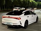 Kia K5 2021 года за 9 800 000 тг. в Алматы – фото 4