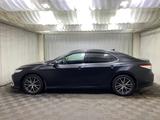 Toyota Camry Luxe 2021 года за 17 700 000 тг. в Алматы – фото 3