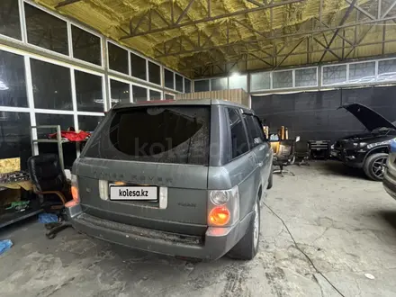 Land Rover Range Rover 2006 года за 6 100 000 тг. в Алматы – фото 4