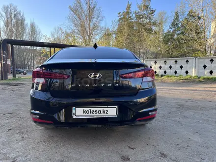 Hyundai Elantra 2019 года за 7 400 000 тг. в Павлодар – фото 4