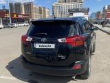 Toyota RAV4 2013 года за 10 000 000 тг. в Астана – фото 3