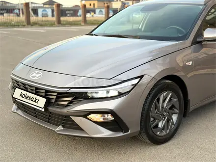 Hyundai Elantra 2023 года за 9 200 000 тг. в Шымкент – фото 10