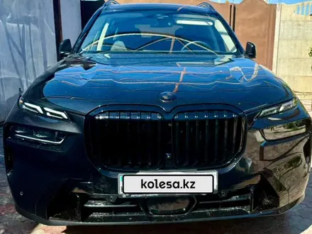 BMW X7 2023 года за 70 000 000 тг. в Атырау