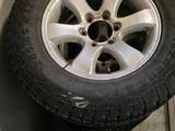 Титановый диски с покрышками за 450 000 тг. в Актобе – фото 2
