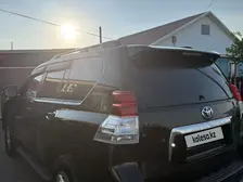 Toyota Land Cruiser, 2011