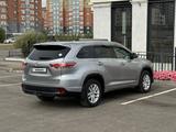 Toyota Highlander 2014 года за 13 600 000 тг. в Актобе – фото 4