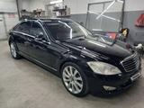 Mercedes-Benz S 550 2007 года за 6 200 000 тг. в Караганда – фото 3