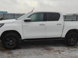 Toyota Hilux 2022 годаfor22 000 000 тг. в Аксай – фото 3