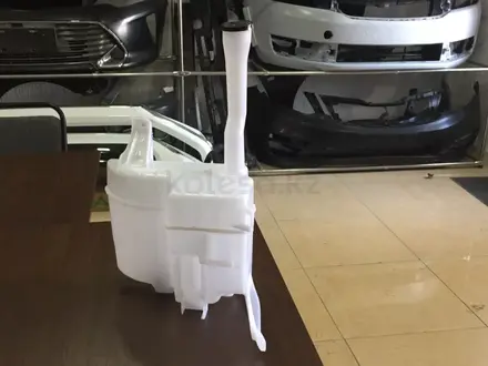 Бачок омывателя toyota camry 50 за 23 000 тг. в Костанай – фото 2