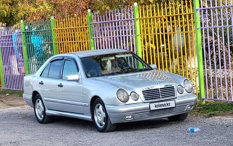 Mercedes-Benz E 230 1997 годаfor2 600 000 тг. в Шымкент