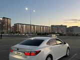 Lexus ES 300h 2013 года за 7 200 000 тг. в Актау – фото 2