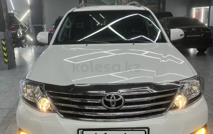 Toyota Fortuner 2015 года за 13 900 000 тг. в Усть-Каменогорск