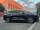 Hyundai Santa Fe 2018 года за 13 100 000 тг. в Уральск – фото 3