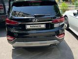 Hyundai Santa Fe 2018 года за 13 100 000 тг. в Уральск – фото 4