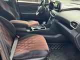 Hyundai Santa Fe 2018 года за 13 100 000 тг. в Уральск – фото 5