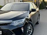 Toyota Camry 2017 года за 13 400 000 тг. в Алматы – фото 3