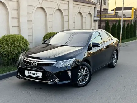 Toyota Camry 2017 года за 13 400 000 тг. в Алматы