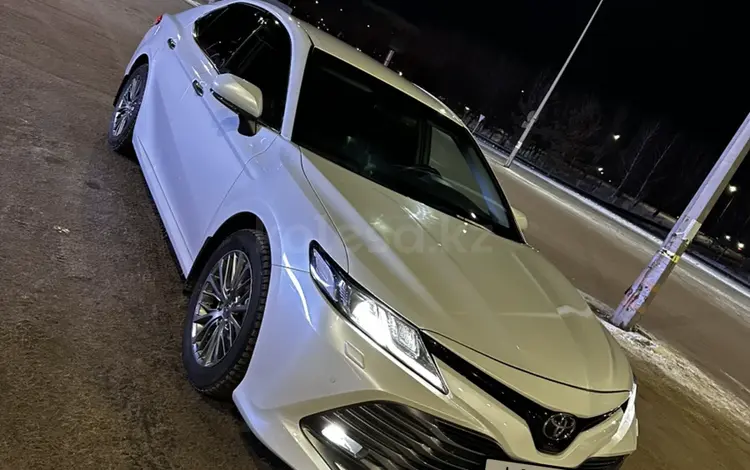 Toyota Camry 2021 годаfor14 600 000 тг. в Костанай