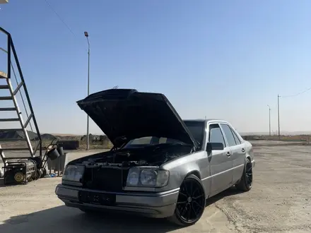 Mercedes-Benz E 260 1991 года за 800 000 тг. в Шымкент – фото 3