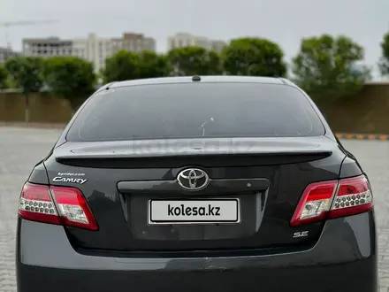 Toyota Camry 2011 года за 4 450 000 тг. в Атырау – фото 6
