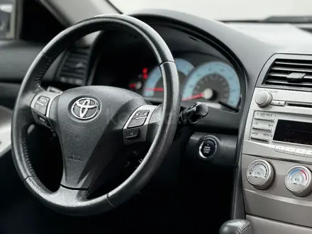 Toyota Camry 2011 года за 4 450 000 тг. в Атырау – фото 7