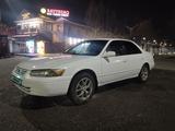 Toyota Camry 1998 года за 3 500 000 тг. в Шу – фото 3