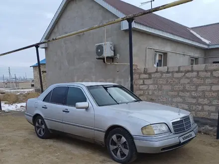 Mercedes-Benz C 200 1995 года за 2 000 000 тг. в Актау – фото 3