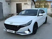 Hyundai Elantra, 2021
