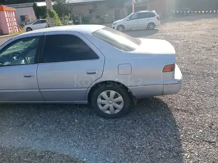 Toyota Camry 1999 года за 2 880 000 тг. в Усть-Каменогорск – фото 4