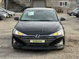 Hyundai Elantra 2019 года за 8 400 000 тг. в Актобе – фото 2