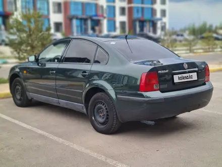 Volkswagen Passat 1997 года за 1 900 000 тг. в Караганда – фото 4