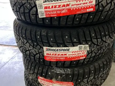 225/55/18. Bridgestone Blizzak Spice 02. Шипованные за 480 000 тг. в Алматы